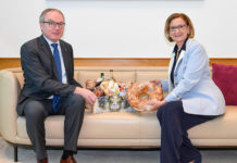 Mikl-Leitner/Pernkopf: regional handeln und regional einkaufen für das Osterfest