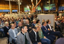 Tirol: Sommergespräche 2020 mit ÖVP-Spitzenpolitikern Die Sommergespräche sind immer gut besucht. Im Bild: Sommergespräch 2019 mit Sebastian Kurz