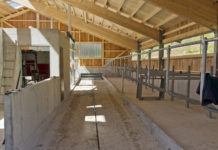 Landeskulturfonds als Motor für Regionalität, Tierwohl und Versorgungssicherheit Allein im Rahmen der vom LKF mitfinanzierten Investitionen hat die Tiroler Landwirtschaft im vergangenen Jahr 25 Millionen Euro in den Um- oder Neubau von landwirtschaftlichen Wirtschaftsgebäuden investiert.