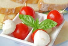 Kaum rot-weiß-rote Milch in Frischkäse und Mozzarella