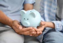 NEOS stimmen gegen Hilfe für Gemeinden