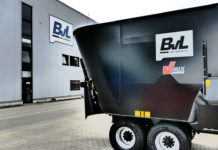 BvL-Futtermischwagen zum 160-Jährigen in Schwarz