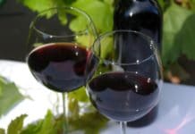 Lebensmitteleinzelhandel hilft Lenz Moser durch die Krise