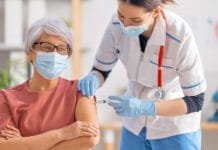 „Die Impfung wird uns wieder zur Normalität zurückführen“