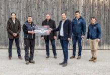 Almrind-Produzenten vor den Vorhang