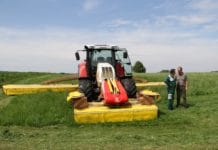 Jäger und Landwirte schützen Wildtiere