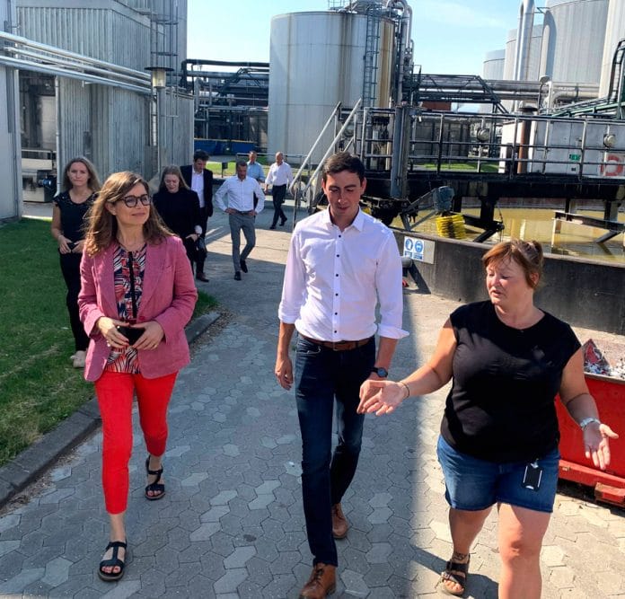 W 210818 Bernhuber Weiss