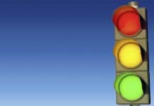 D: Rot-gelb-grünes Regierungsprogramm lehrt Landwirte das Fürchten Ampel, als Symbol für die Ampelkoalition in Deutschland