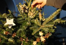 Strohsterne statt Plastikschmuck