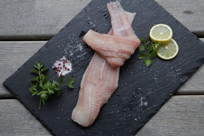 Die Produkte von „Hoffisch“ sind nach Vorbestellung, ab Hof oder auf diversen Bauernmärkten sowie bei einzelnen regionalen Lebensmittelgeschäften erhältlich.