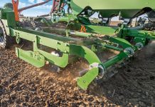 Messerwalze als Vorwerkzeug für Amazone Cirrus 6003-2