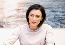 Landwirtschaftsministerin Elisabeth Köstinger tritt zurück