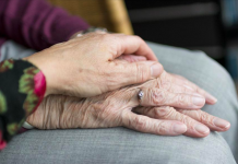 Pflegende Angehörige erhalten mehr Wertschätzung