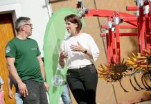 Versuchstag: Hightech auf Traditionsbetrieben