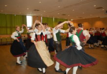 Jugendseminar “Auf zum Tanz” des Tiroler Landestrachtenverbandes