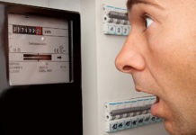 Post vom Energieversorger zum Stromkostenzuschuss? Antrag ab sofort möglich.