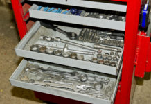 Recht auf Landmaschinenreparatur ausgebaut