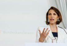 Edtstadler übt Kritik an „Profitmaximierung“ bei ukrainischem Getreide