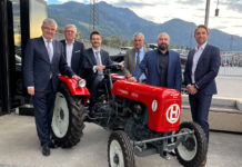 Generationenwechsel zu 75 Jahre Lindner Traktoren