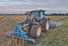 Universelle Arbeitsmaschine auf hohem Niveau