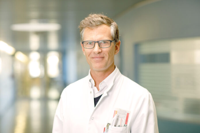 C. Florian Lechner2(1)