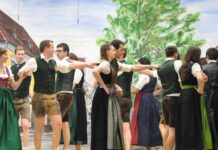 Ruden würden auch auf einem „Voispoitnboden“ auftanzen