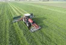 Neue leistungsstarke Butterfly-Mähwerke und Mittelschwader