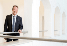 Schulschluss für den FJ-Direktor