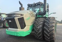 Stärkster Traktor mit Hybridantrieb