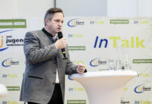 LK-Präsident Schmuckenschlager im Gespräch mit der Jugend