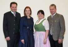 Mit 100 Prozent zur neuen Obfrau gewählt