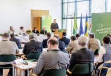 Schmuckenschlager wurde einstimmig wiedergewählt