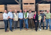 Bauernbund-Präsident Strasser besuchte steirische Bauernhöfe