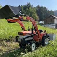Kubota B1400 mit Frontlader
